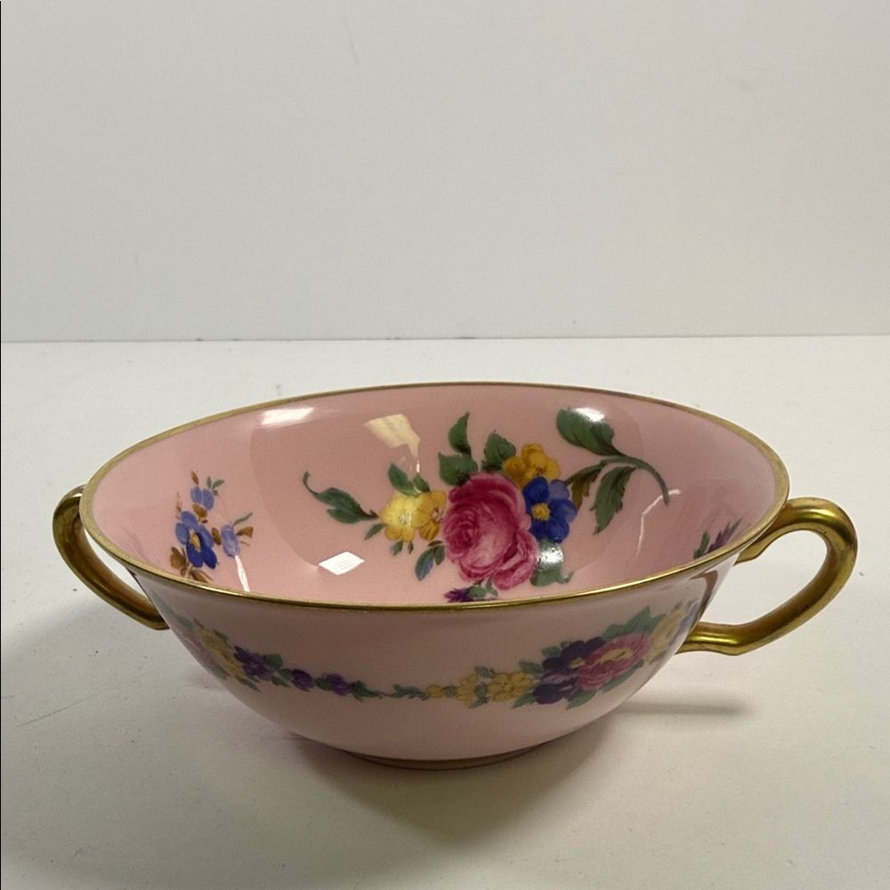 Black Knight Charming Pink Floral Tea Cup with Gold Handles